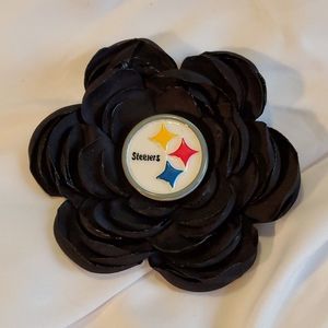 3.75 INCH NFL PITTSBURGH STEELERS FLOWER CLIPPY